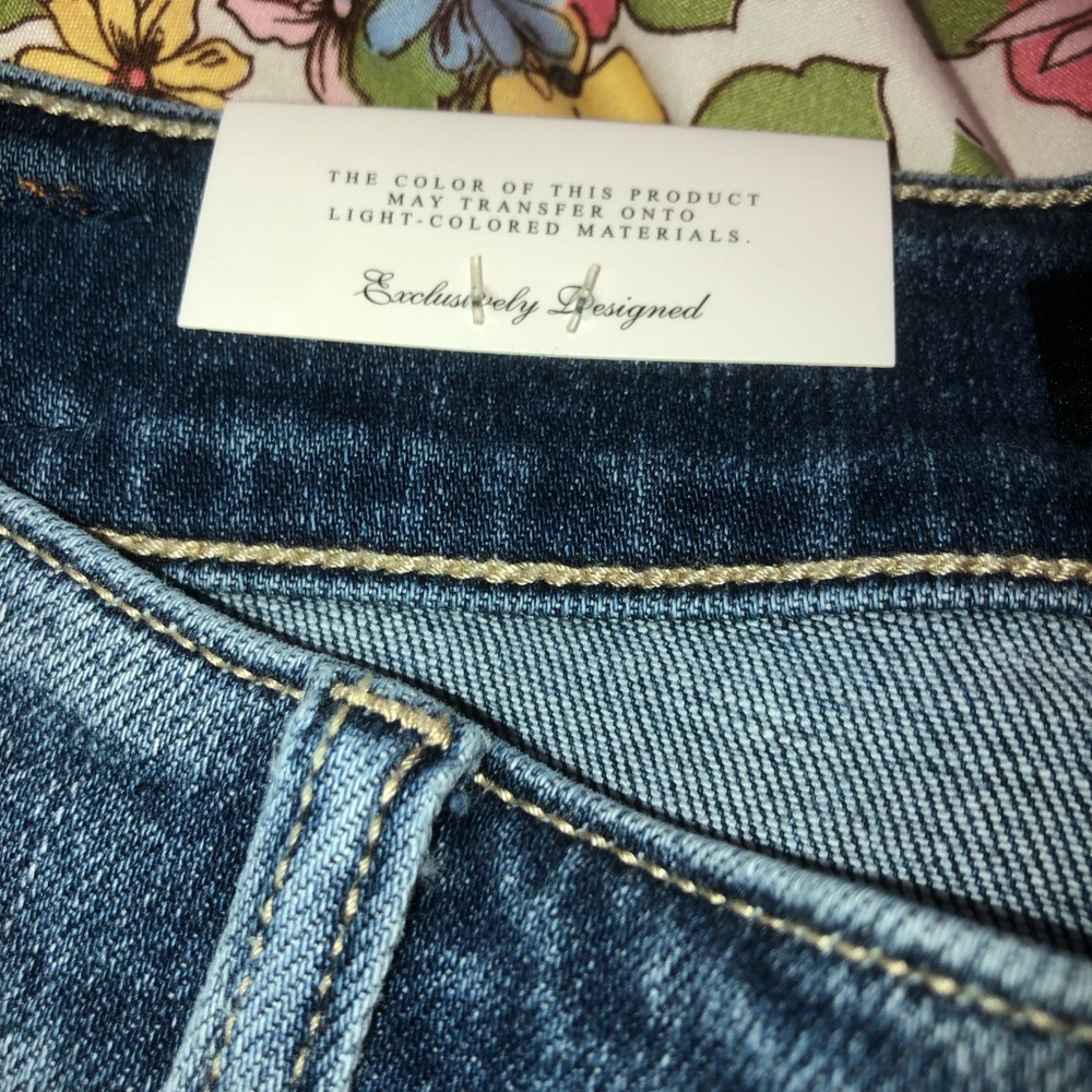 💜 Judy Blue Distressed Dark-Mid Blue Boyfriend fit   Size 14 W - Picture 5 of 5